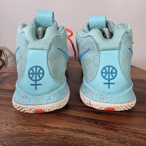 Nike Kyrie 4 \